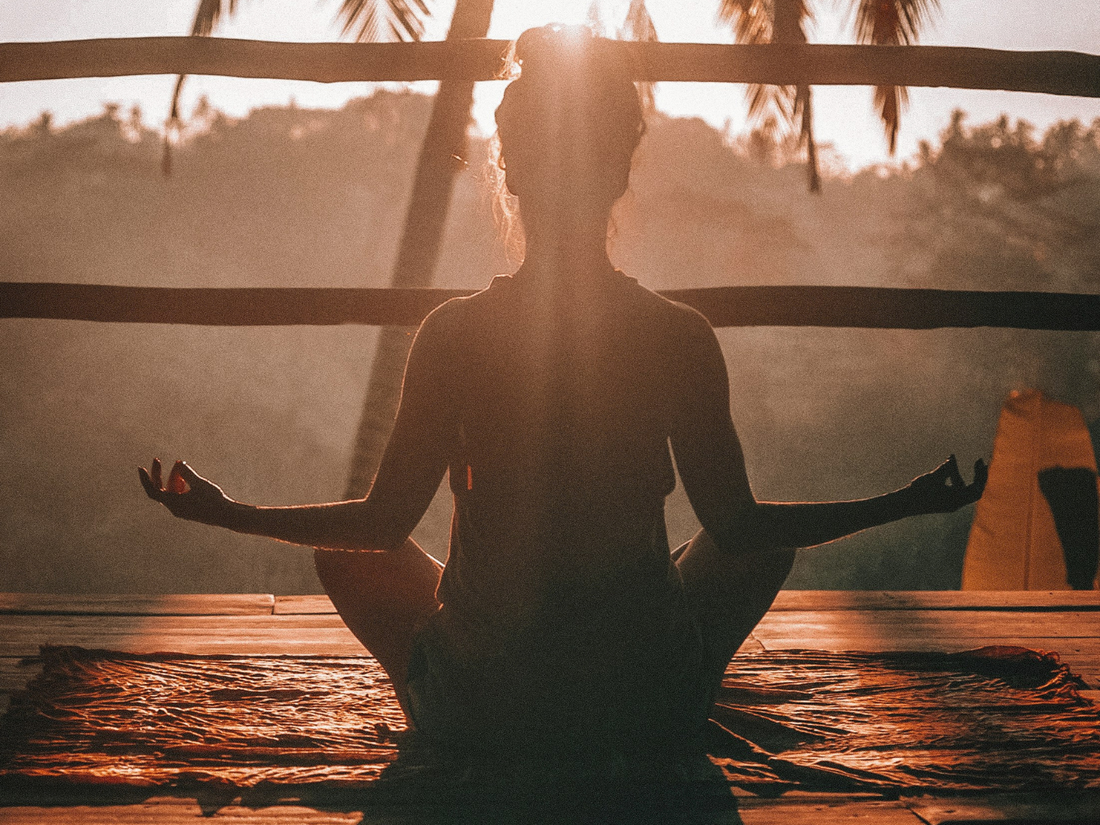 Von innen und außen strahlen: Wie Ernährung und Hautpflege zusammenwirken